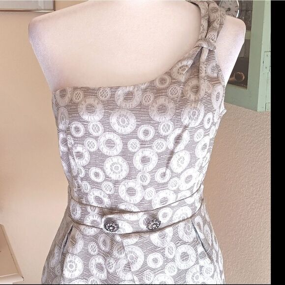 Moulinette Soeurs Elegant Cream and Silver Patterned Dress. One Shoulder. Dressy - Picture 3 of 13